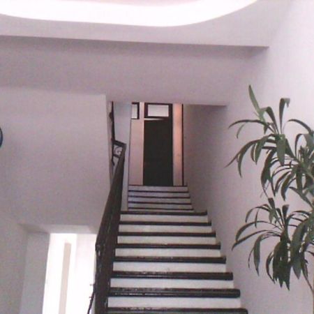 White Guest House Batumi Bagian luar foto