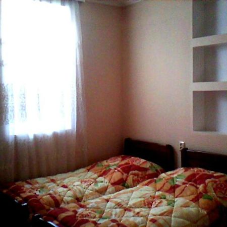 White Guest House Batumi Bagian luar foto