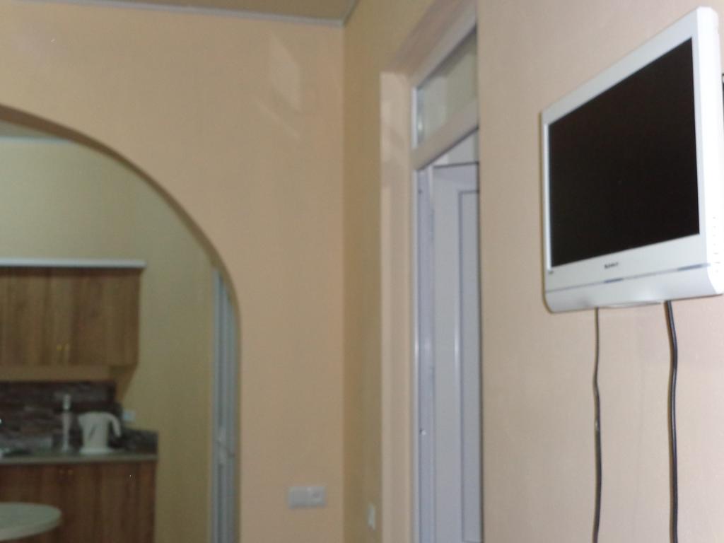 White Guest House Batumi Bagian luar foto